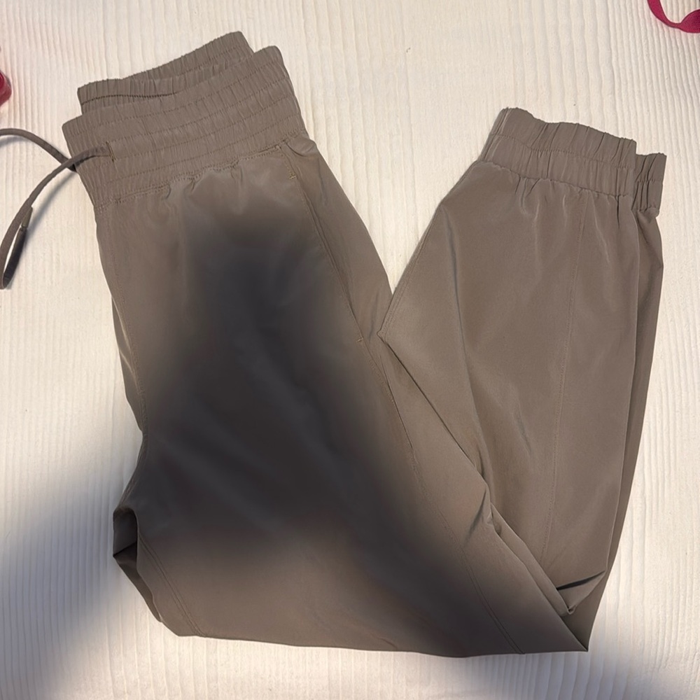 Abercrombie YPB motionTEK jogger